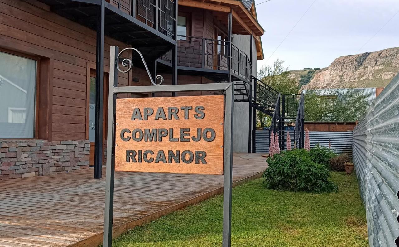 Aparts Complejo Ricanor El Chalten Eksteriør bilde